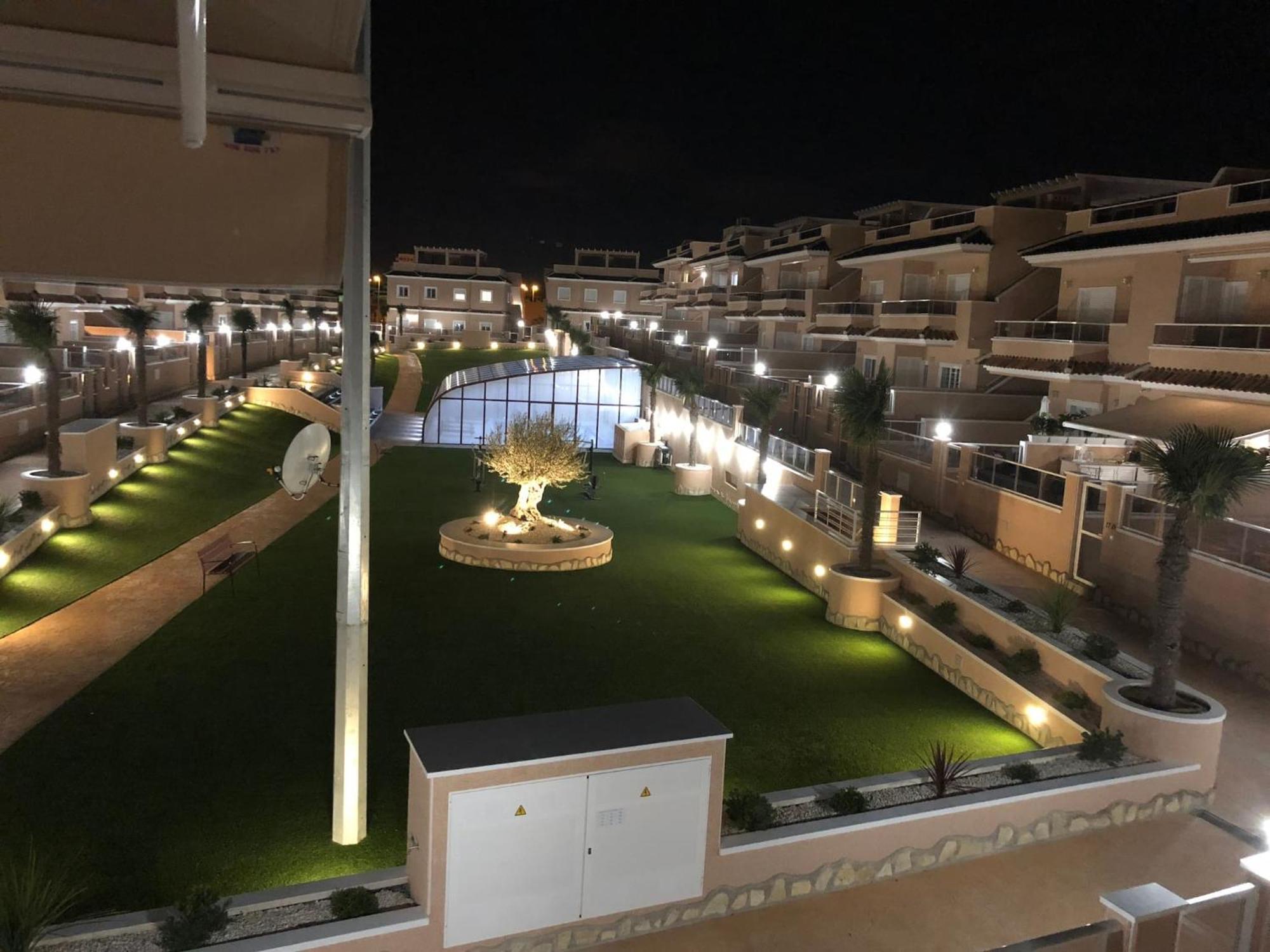 Punta Prima Indoor & Outdoor Pool * Torrevieja